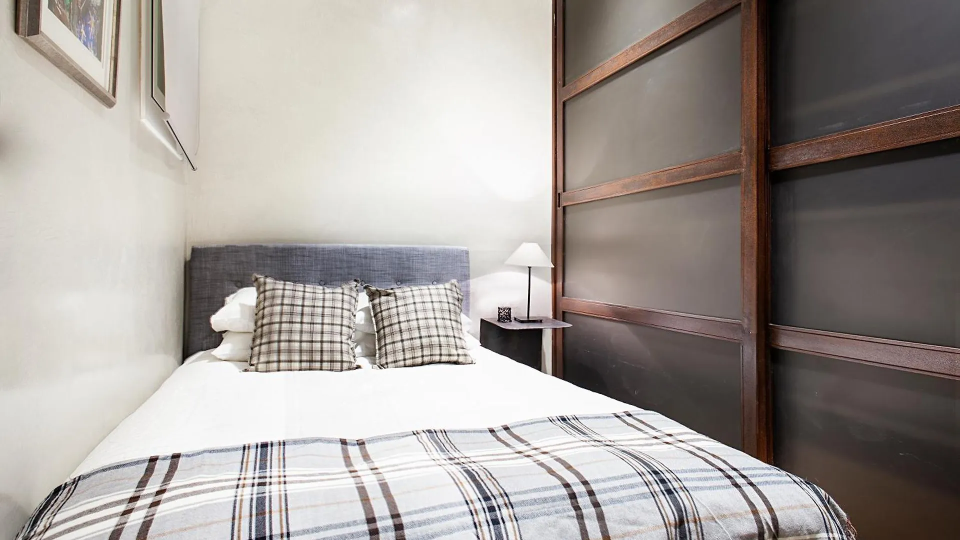 Midtown Luxury Apartments By Sweett Barcelona 0*,  España