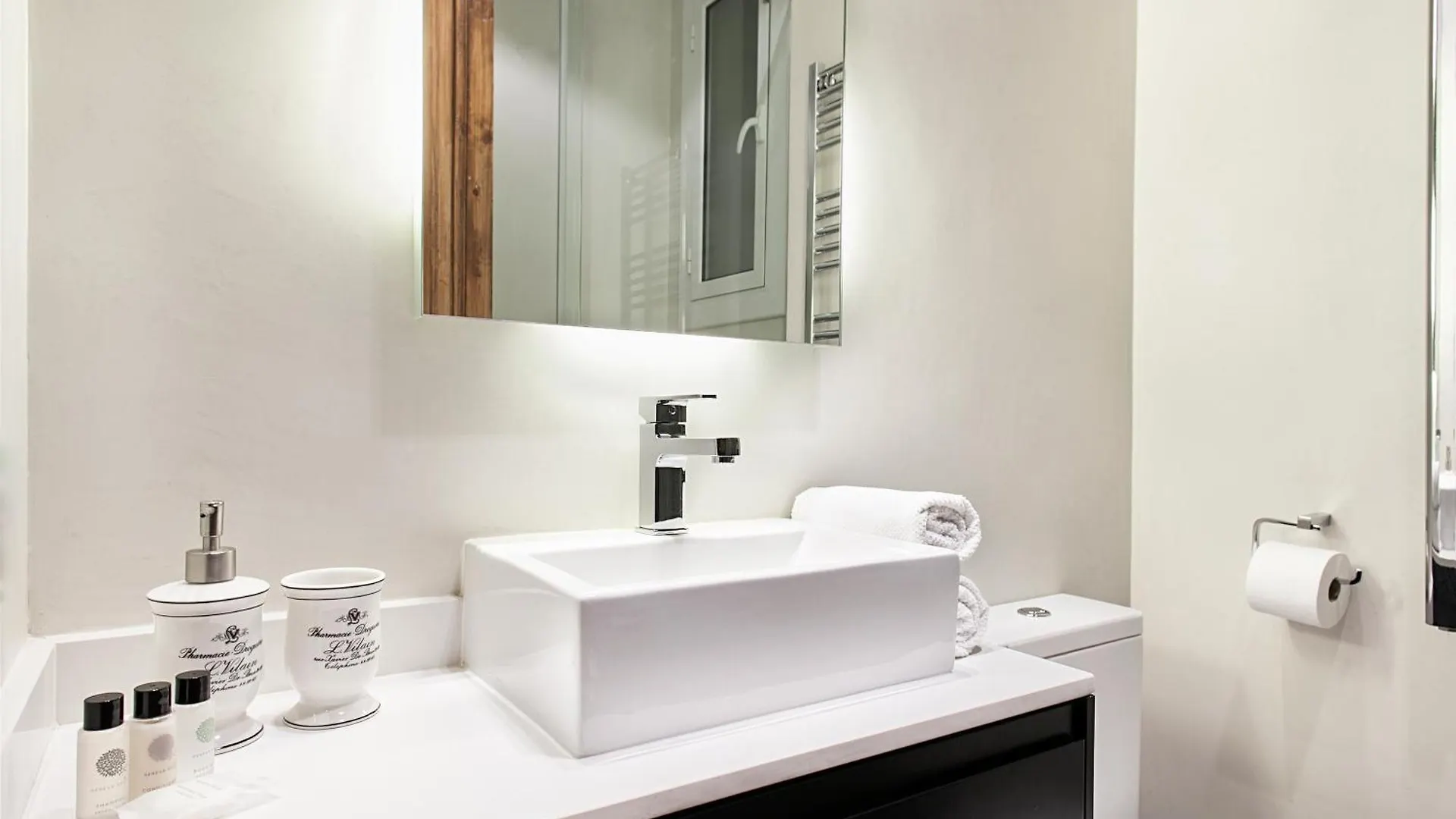 Midtown Luxury Apartments By Sweett Barcelona